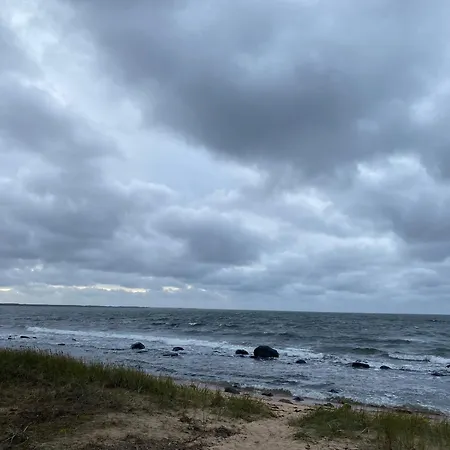 Merineitsi Peamaja Kahele Saunaga